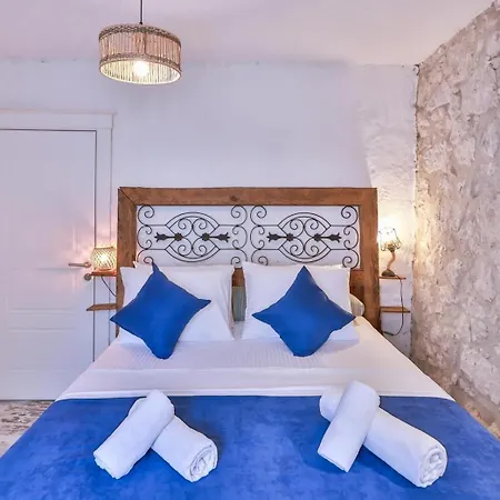 Livan Deluxe Apartahotel Alaçatı