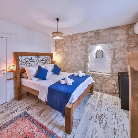 Livan Deluxe Apartahotel
