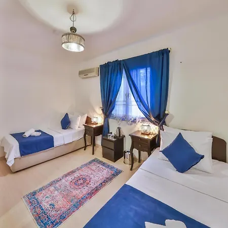 Livan Deluxe Apartahotel